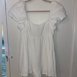 Princess Polly white romper, size 4